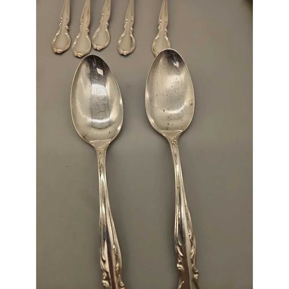 Rogers Stainless Flatware 42 Mixed Pieces‎ Knives Forks Spoons Floral Pattern